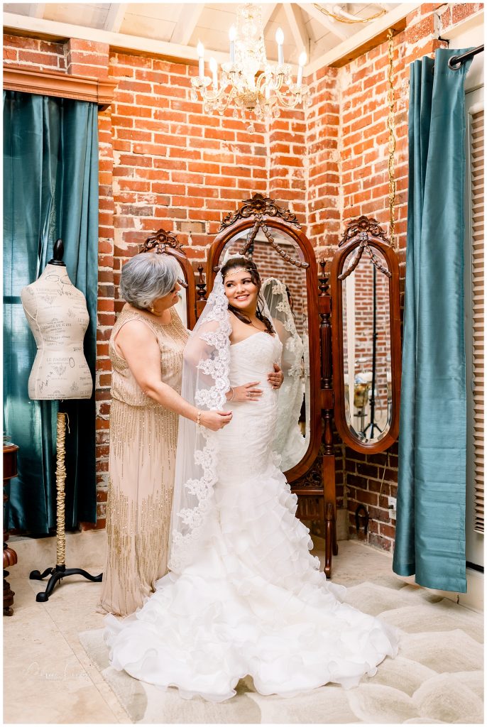 mother and bride | Orlando Wedding Photographer