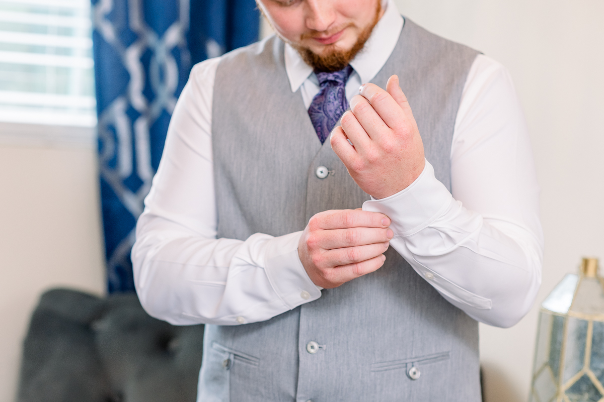 Groom getting ready | Orlando Wedding Photographer