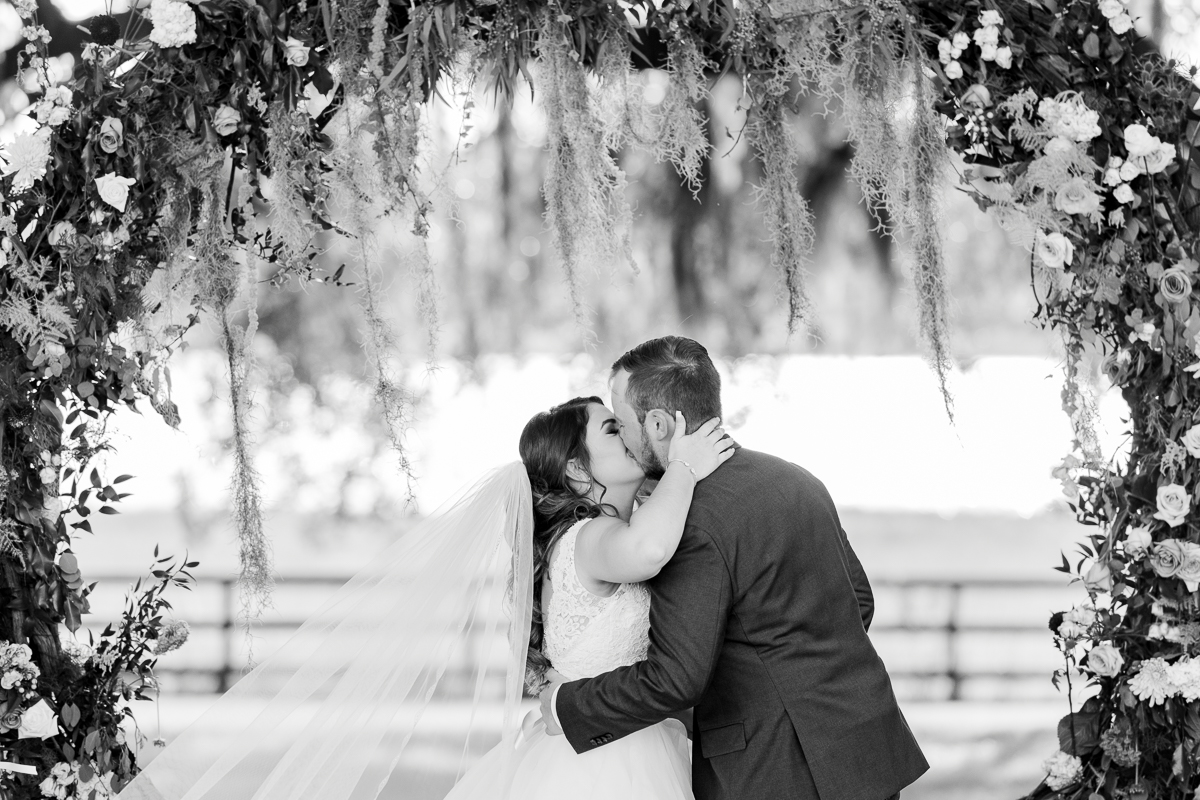 First kiss wedding day | Orlando Wedding Photographer