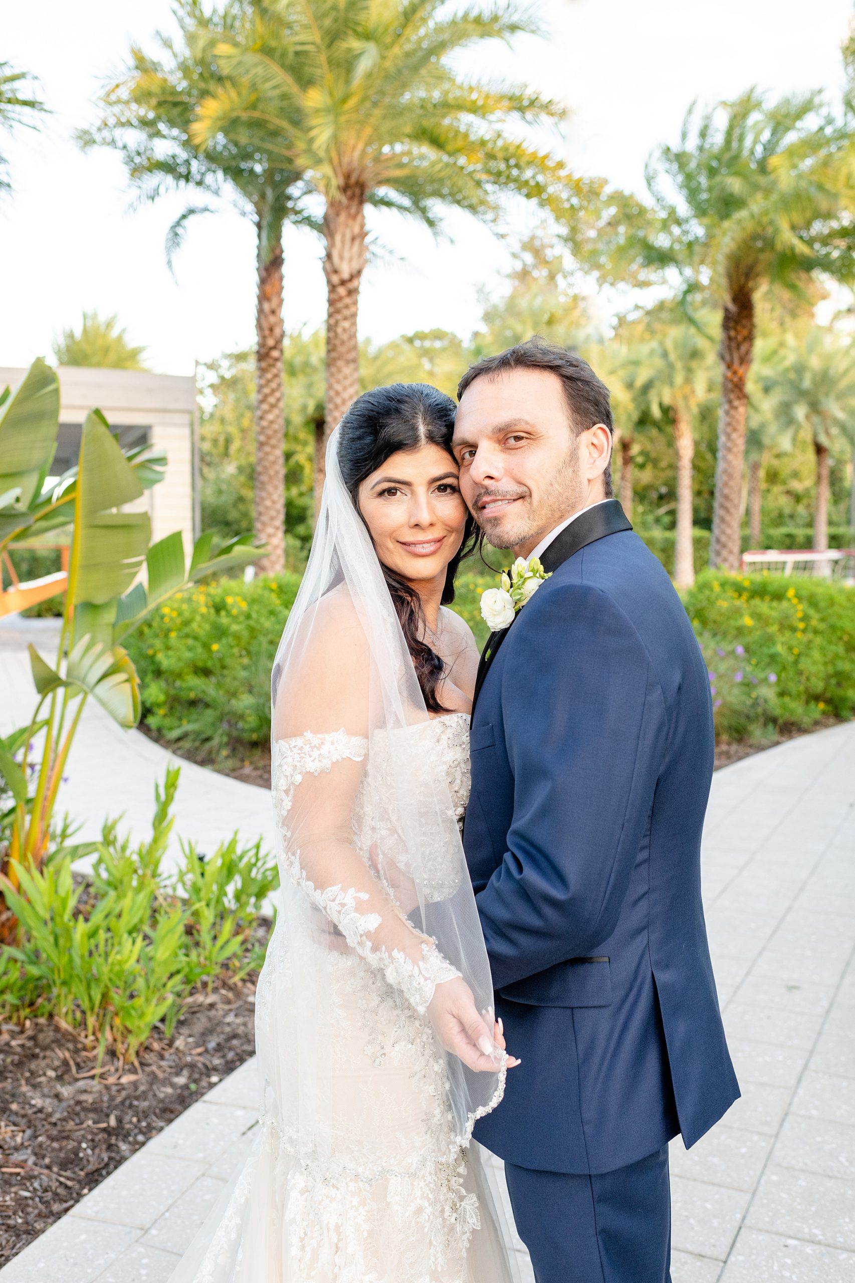 Bride and Groom Portraits | Orlando Hotel | Orlando Wedding Photographer