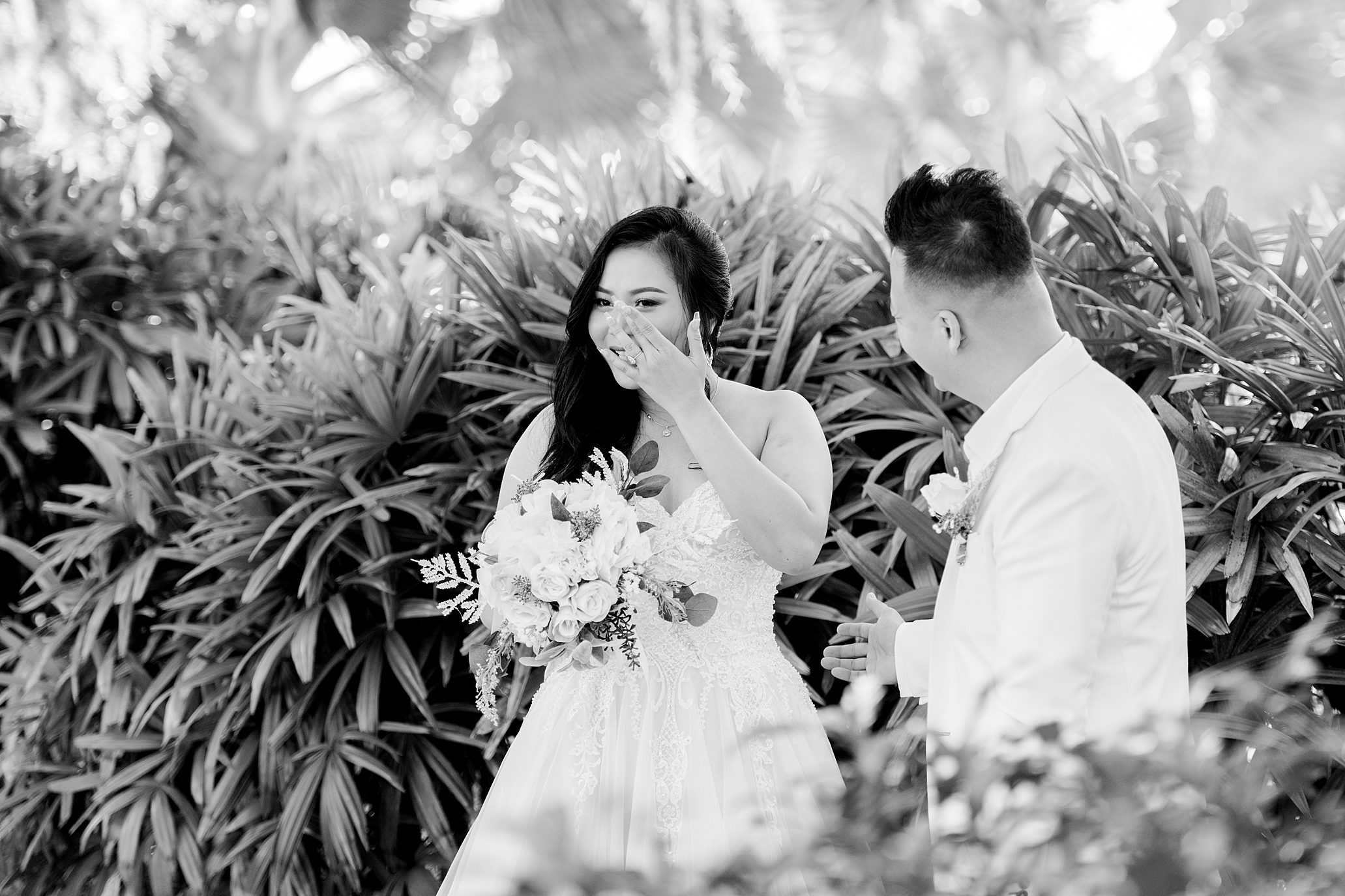 Paradise Cove First Look | Orlando Wedding Photographer
