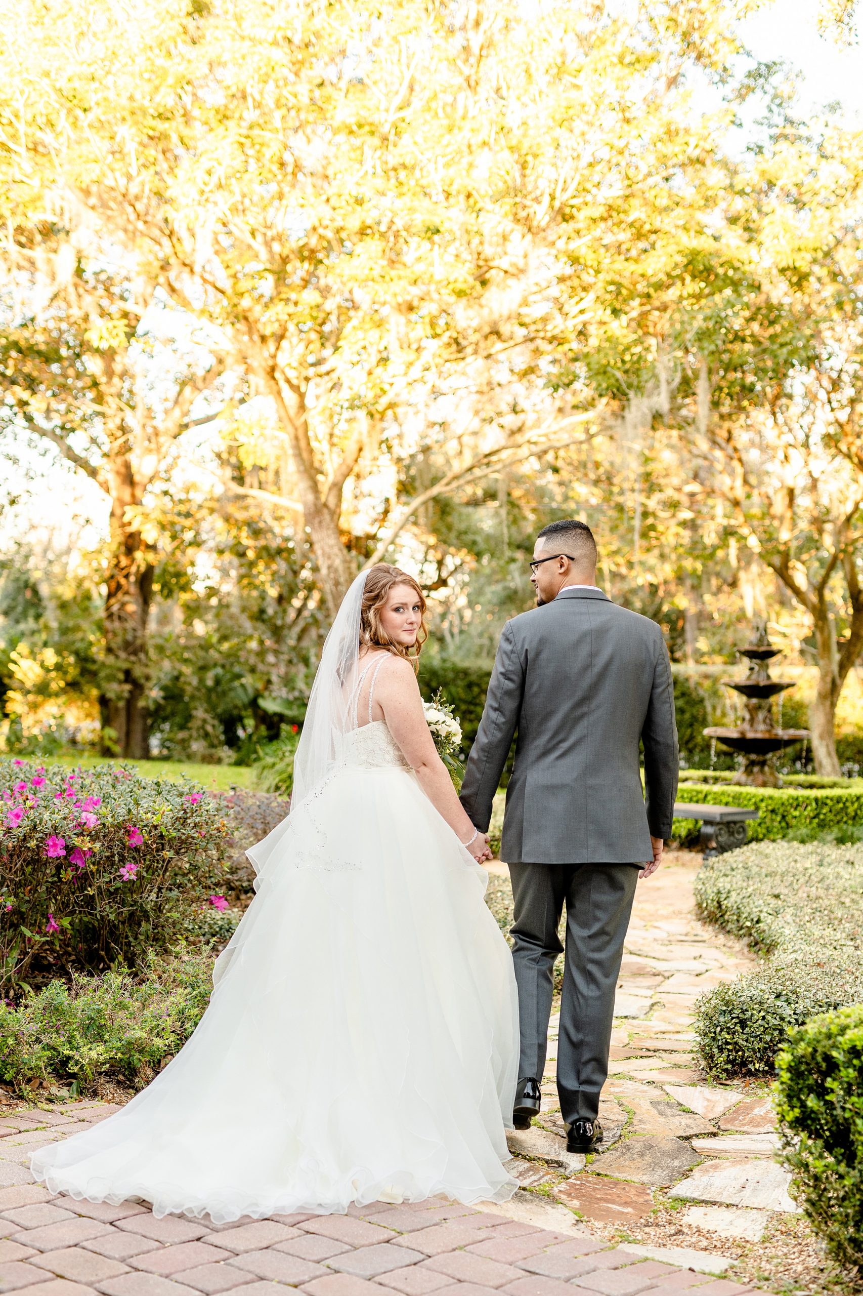 Bride and Groom Photo Ideas | Orlando Wedding Photographer