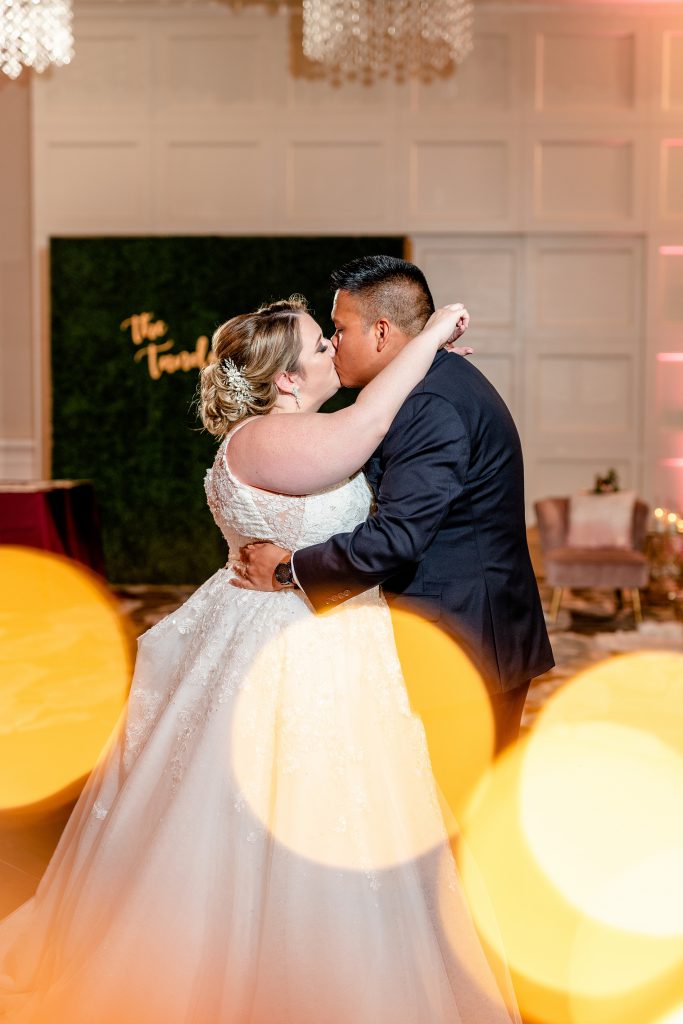 Wedding Reception Photos | Four Seasons Wedding | Orlando Wedding Photographer