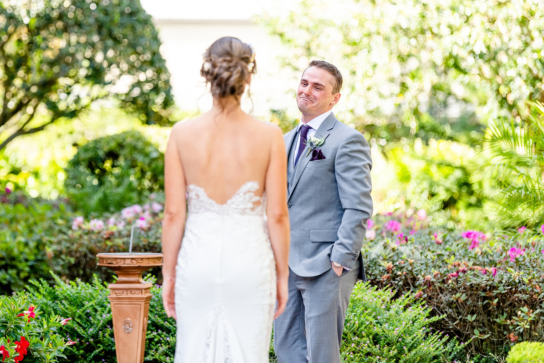 Bride and Groom First look | Town Manor | Chynna Pacheco Photography