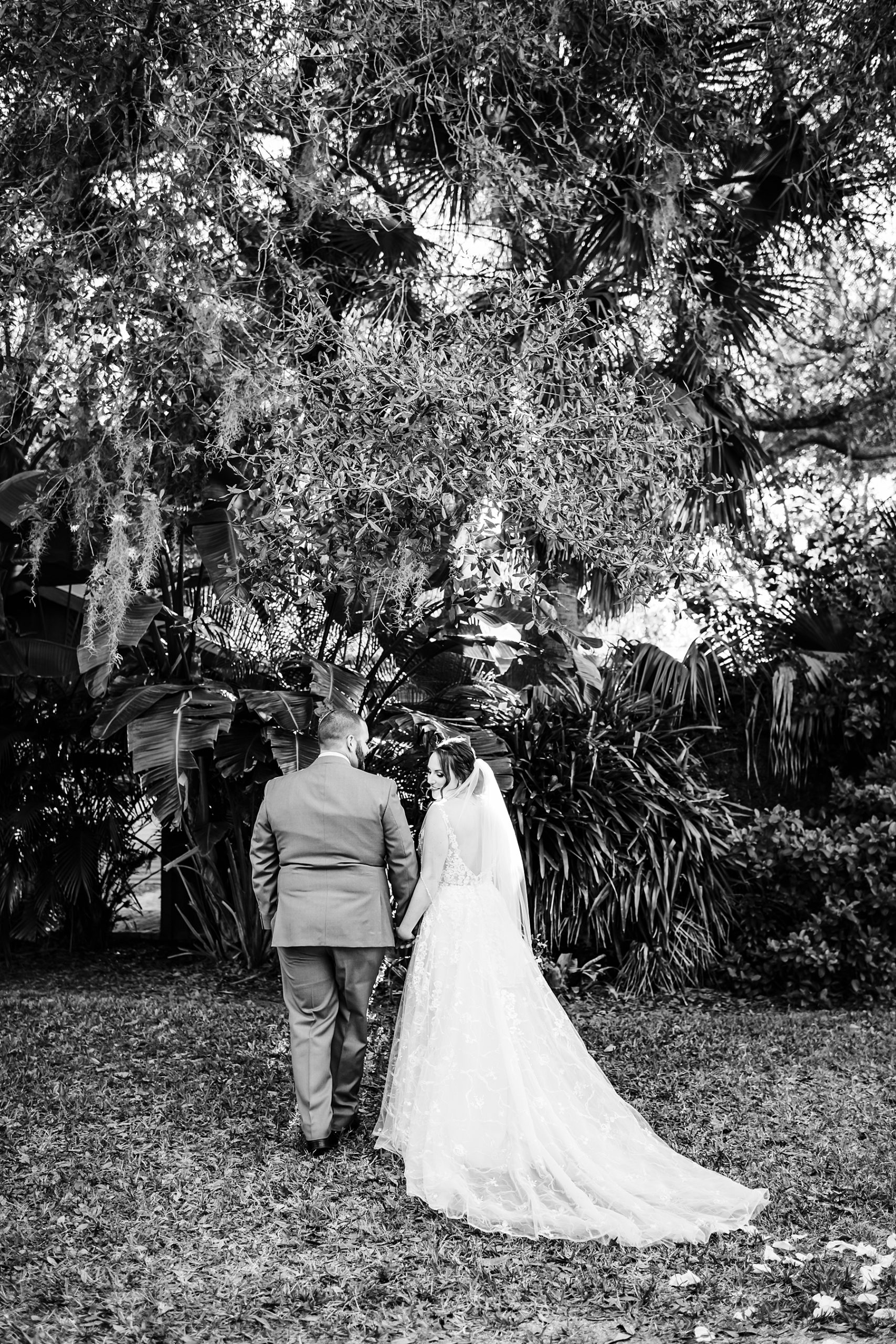 Destination Wedding Photographer | The Delamater House Wedding | Chynna Pacheco Photography-701